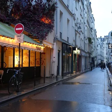 Pompidou Chic In Le Marais Parigi